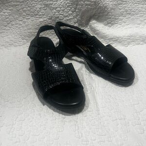 SAS Women’s Suntimer Black Patent Croc Sandals
